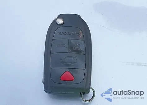 2003 Volvo V40 1.9T from USA, damaged, VIN YV1VW275X3F005607